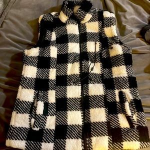 Black and white Jason Maxwell vest size Medium